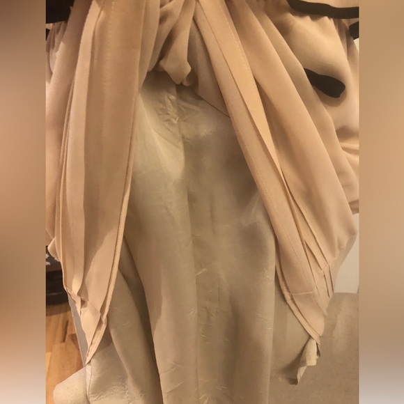 TLH by Hype Juliet Chiffon Nude Dress With Black Trim Nordstrom Size Medium M - Picture 6 of 6